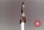 Standbild Deutsche V-2 Rakete Peenemunde Deutschland, 1944, aus Sekunde 15 historischem Filmmaterial Videoclip 65675077676