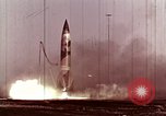 Standbild Deutsche V-2 Rakete testen Peenemunde Deutschland, 1944, aus Sekunde 5 historischem Filmmaterial Videoclip 65675077677