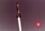 Standbild Deutsche V-2 Rakete testen Peenemunde Deutschland, 1944, aus Sekunde 8 historischem Filmmaterial Videoclip 65675077677