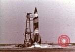 Standbild Deutsche V-2 Rakete Peenemunde Deutschland, 1944, aus Sekunde 5 historischem Filmmaterial Videoclip 65675077687