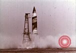 Standbild Deutsche V-2 Rakete Peenemunde Deutschland, 1944, aus Sekunde 10 historischem Filmmaterial Videoclip 65675077687
