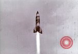 Standbild Deutsche V-2 Rakete Peenemunde Deutschland, 1944, aus Sekunde 15 historischem Filmmaterial Videoclip 65675077687