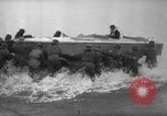Immagine di Tedesco barca esplosiva Germania, 1945, secondo 17 filmato di repertorio 65675077688
