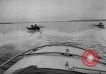 Immagine di Tedesco barca esplosiva Germania, 1945, secondo 25 filmato di repertorio 65675077688
