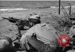 Standbild Maschinengewehr Salomonen, 1945, aus Sekunde 21 historischem Filmmaterial Videoclip 65675077698