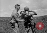 Image Flame Thrower Îles Salomon, 1945, de la seconde 9 séquences d'archives historiques vidéo 65675077699