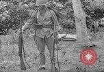 Image fusil japonais Îles Salomon, 1945, de la seconde 32 séquences d'archives historiques vidéo 65675077700