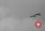 Standbild B-17 Flugzeuge Salomonen, 1945, aus Sekunde 10 historischem Filmmaterial Videoclip 65675077706