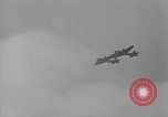Standbild B-17 Flugzeuge Salomonen, 1945, aus Sekunde 11 historischem Filmmaterial Videoclip 65675077706