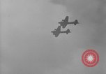 Standbild B-17 Flugzeuge Salomonen, 1945, aus Sekunde 16 historischem Filmmaterial Videoclip 65675077706