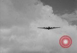 Standbild B-17 Flugzeuge Salomonen, 1945, aus Sekunde 17 historischem Filmmaterial Videoclip 65675077706