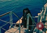 Image USS Independence Mer Méditerranée, 1963, de la seconde 16 séquences d'archives historiques vidéo 65675077715