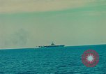 Standbild USS Unabhängigkeit Mittelmeer, 1963, aus Sekunde 25 historischem Filmmaterial Videoclip 65675077716