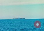 Standbild USS Unabhängigkeit Mittelmeer, 1963, aus Sekunde 58 historischem Filmmaterial Videoclip 65675077716