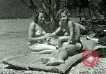 Standbild Eva Braun's Freunde Berchtesgaden Deutschland, 1940, aus Sekunde 14 historischem Filmmaterial Videoclip 65675077722