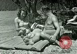 Standbild Eva Braun's Freunde Berchtesgaden Deutschland, 1940, aus Sekunde 22 historischem Filmmaterial Videoclip 65675077722