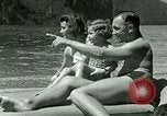 Standbild Eva Braun's Freunde Berchtesgaden Deutschland, 1940, aus Sekunde 30 historischem Filmmaterial Videoclip 65675077722