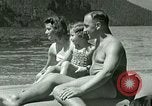 Standbild Eva Braun's Freunde Berchtesgaden Deutschland, 1940, aus Sekunde 32 historischem Filmmaterial Videoclip 65675077722