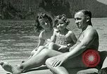 Standbild Eva Braun's Freunde Berchtesgaden Deutschland, 1940, aus Sekunde 35 historischem Filmmaterial Videoclip 65675077722