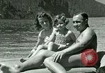 Standbild Eva Braun's Freunde Berchtesgaden Deutschland, 1940, aus Sekunde 36 historischem Filmmaterial Videoclip 65675077722