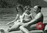 Standbild Eva Braun's Freunde Berchtesgaden Deutschland, 1940, aus Sekunde 38 historischem Filmmaterial Videoclip 65675077722