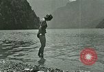 Standbild Eva Braun's Freunde Berchtesgaden Deutschland, 1940, aus Sekunde 52 historischem Filmmaterial Videoclip 65675077722