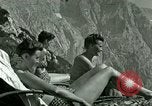 Immagine di Eva Braun amici Berchtesgaden Germania, 1940, secondo 8 filmato di repertorio 65675077723