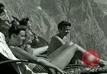 Immagine di Eva Braun amici Berchtesgaden Germania, 1940, secondo 13 filmato di repertorio 65675077723