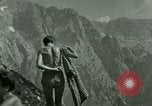 Immagine di Eva Braun amici Berchtesgaden Germania, 1940, secondo 27 filmato di repertorio 65675077723