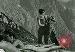 Immagine di Eva Braun amici Berchtesgaden Germania, 1940, secondo 28 filmato di repertorio 65675077723