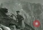 Immagine di Eva Braun amici Berchtesgaden Germania, 1940, secondo 34 filmato di repertorio 65675077723