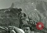 Immagine di Eva Braun amici Berchtesgaden Germania, 1940, secondo 35 filmato di repertorio 65675077723