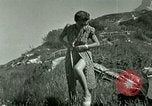 Immagine di Eva Braun amici Berchtesgaden Germania, 1940, secondo 42 filmato di repertorio 65675077723