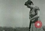 Immagine di Eva Braun amici Berchtesgaden Germania, 1940, secondo 46 filmato di repertorio 65675077723