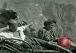 Immagine di Eva Braun amici Berchtesgaden Germania, 1940, secondo 62 filmato di repertorio 65675077723
