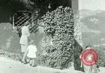 Immagine di Eva Braun amici Berchtesgaden Germania, 1940, secondo 25 filmato di repertorio 65675077724