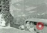 Immagine di Eva Braun amici Berchtesgaden Germania, 1940, secondo 29 filmato di repertorio 65675077724