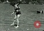 Standbild Eva Braun Schliersee Deutschland, 1940, aus Sekunde 6 historischem Filmmaterial Videoclip 65675077726