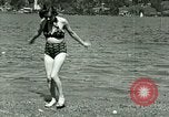 Standbild Eva Braun Schliersee Deutschland, 1940, aus Sekunde 11 historischem Filmmaterial Videoclip 65675077726