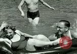 Standbild Eva Braun Schliersee Deutschland, 1940, aus Sekunde 23 historischem Filmmaterial Videoclip 65675077726