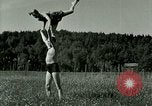Standbild Eva Braun Schliersee Deutschland, 1940, aus Sekunde 43 historischem Filmmaterial Videoclip 65675077726