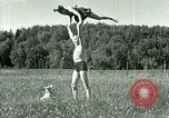 Standbild Eva Braun Schliersee Deutschland, 1940, aus Sekunde 49 historischem Filmmaterial Videoclip 65675077726