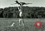 Standbild Eva Braun Schliersee Deutschland, 1940, aus Sekunde 59 historischem Filmmaterial Videoclip 65675077726