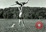 Standbild Eva Braun Schliersee Deutschland, 1940, aus Sekunde 61 historischem Filmmaterial Videoclip 65675077726