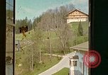 Standbild Berghof Berchtesgaden Deutschland, 1940, aus Sekunde 4 historischem Filmmaterial Videoclip 65675077727