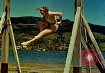 Standbild Eva Braun Schliersee Deutschland, 1940, aus Sekunde 15 historischem Filmmaterial Videoclip 65675077729