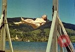 Standbild Eva Braun Schliersee Deutschland, 1940, aus Sekunde 25 historischem Filmmaterial Videoclip 65675077729