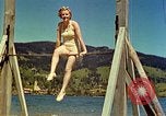 Standbild Eva Braun Schliersee Deutschland, 1940, aus Sekunde 30 historischem Filmmaterial Videoclip 65675077729