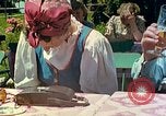 Standbild Eva Braun Bayern Deutschland, 1940, aus Sekunde 19 historischem Filmmaterial Videoclip 65675077731