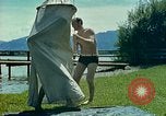 Standbild Eva Braun Bayern Deutschland, 1940, aus Sekunde 27 historischem Filmmaterial Videoclip 65675077731